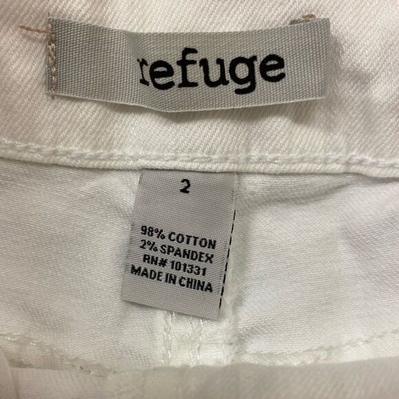 Guess distressed 3 pack denim mom jean shorts - Picture 11 of 13